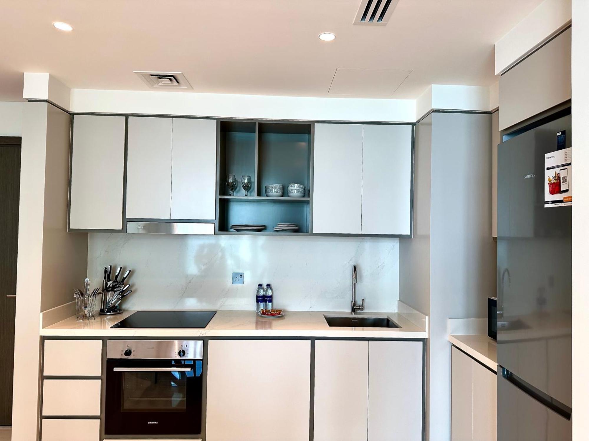 Lux Bnb I Sun Rise Bay I Palm & Sea View Dubai Exterior photo