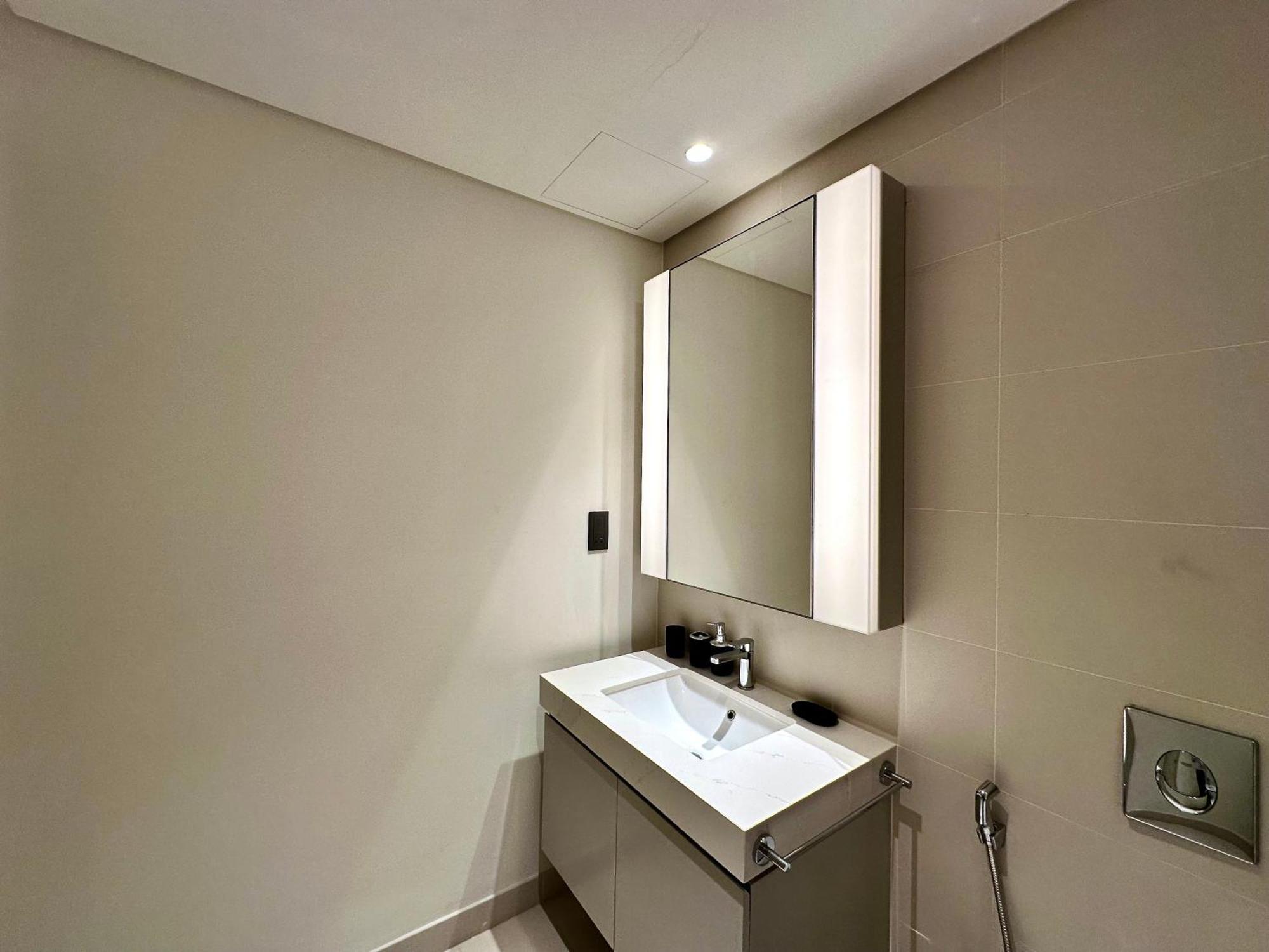 Lux Bnb I Sun Rise Bay I Palm & Sea View Dubai Exterior photo