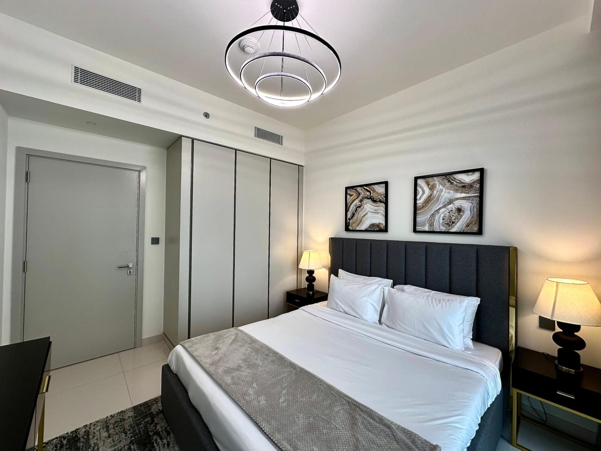 Lux Bnb I Sun Rise Bay I Palm & Sea View Dubai Exterior photo