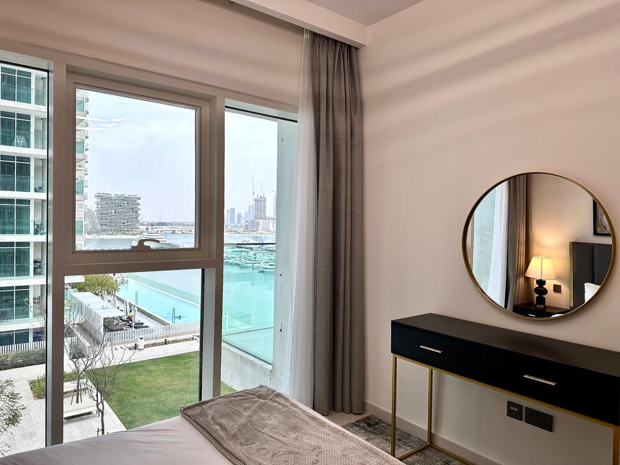 Lux Bnb I Sun Rise Bay I Palm & Sea View Dubai Exterior photo